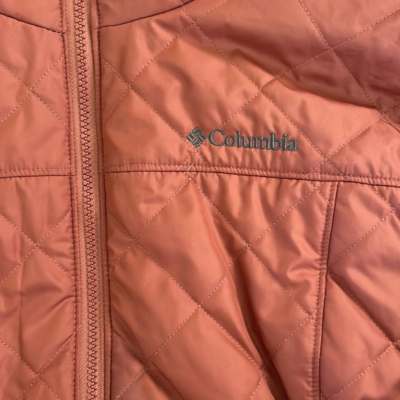 Columbia Coat - Picture 2 of 9